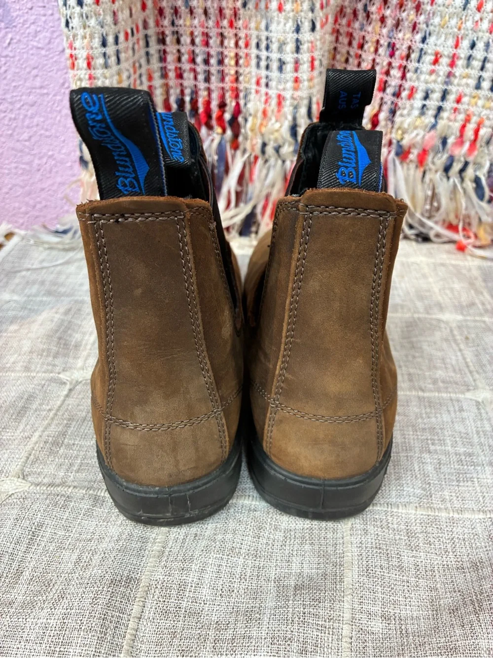 Blundstone Brown Leather Chukka Boots with Black Elastic